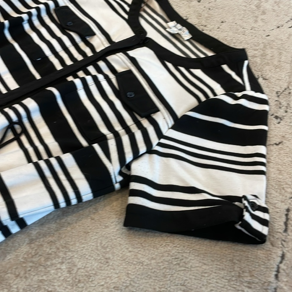 Dressbarn Button Down Black & White Dress - Picture 3 of 13